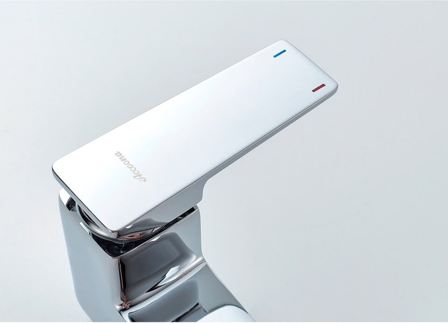 Смеситель для ванны с душем Accoona H124 A63124 хром