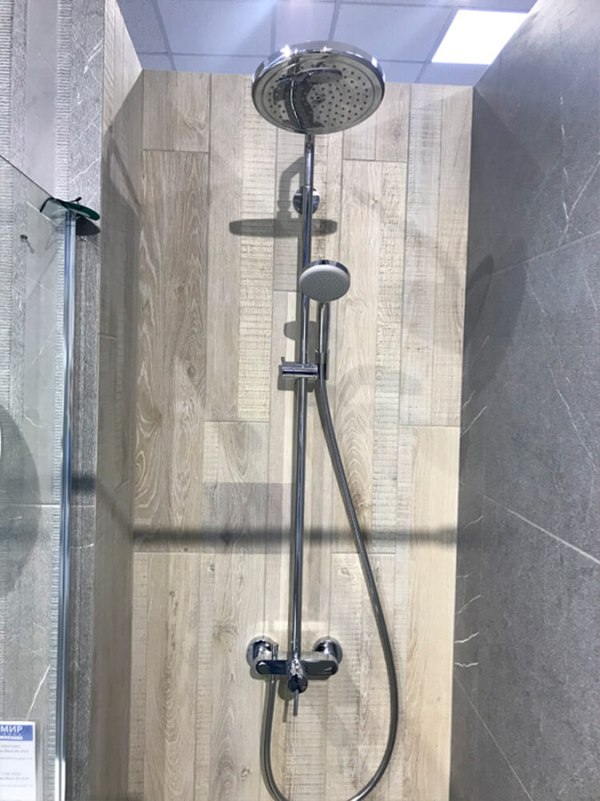 Душевая стойка Croma Hansgrohe 27222000
