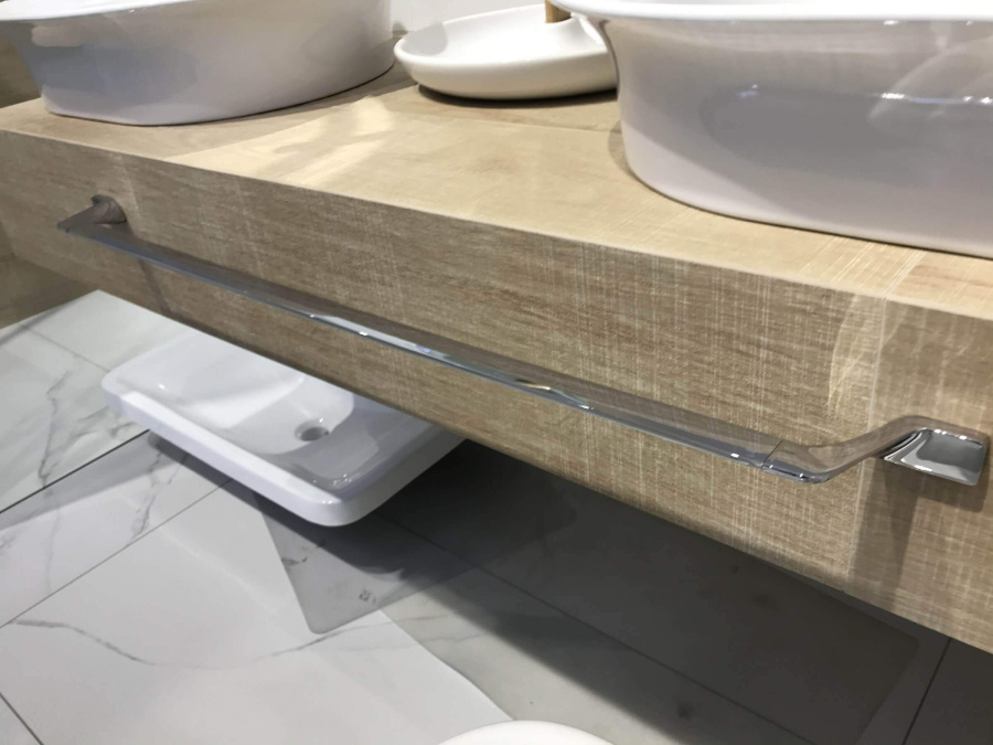 Полотенцедержатель AVS Illusion, 90 см, хром Полотенцедержатель AVS Illusion, 90 см, хром