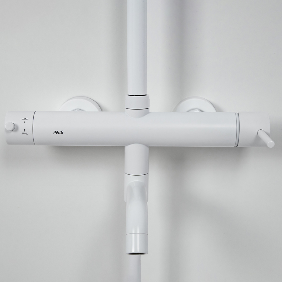 Душевая стойка AVS Slimmer белый матовый Душевая стойка AVS Slimmer белый матовый
