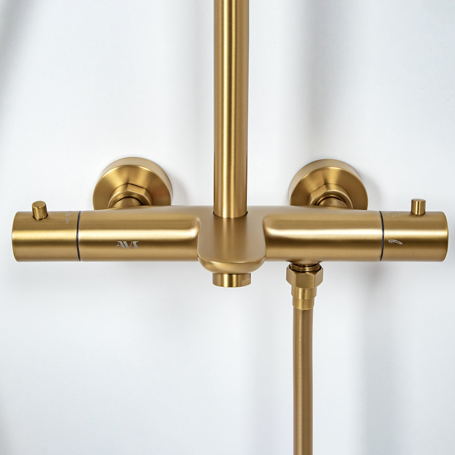 Душевая стойка AVS Slimmer с термостатом, брашированное золото Душевая стойка AVS Slimmer с термостатом, брашированное золото