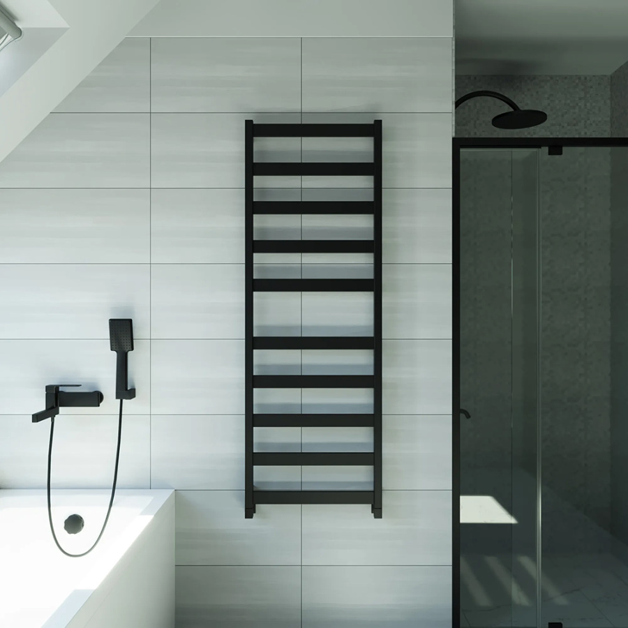 Полотенцесушитель водяной Grota Brezza 53x150 черный матовый