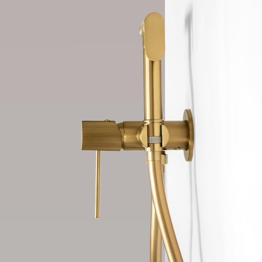 Гигиенический душ со смесителем AVS Pulse брашированное золото Гигиенический душ со смесителем AVS Pulse брашированное золото