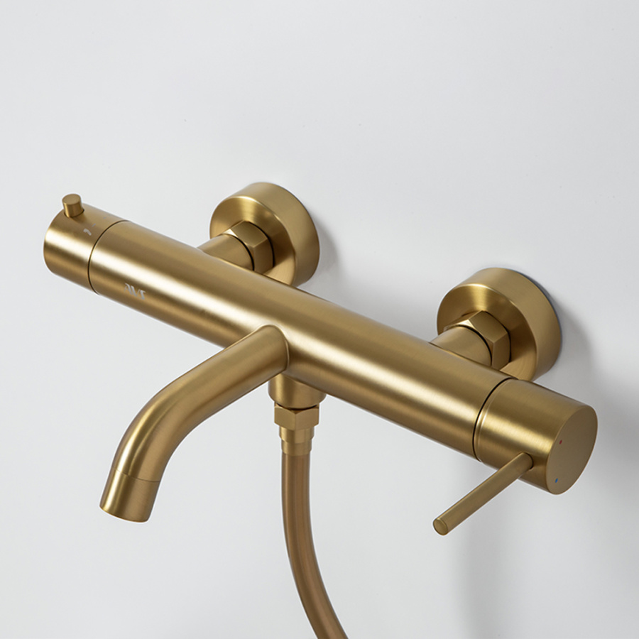 Смеситель для ванны с душем AVS Slimmer брашированное золото Смеситель для ванны с душем AVS Slimmer брашированное золото