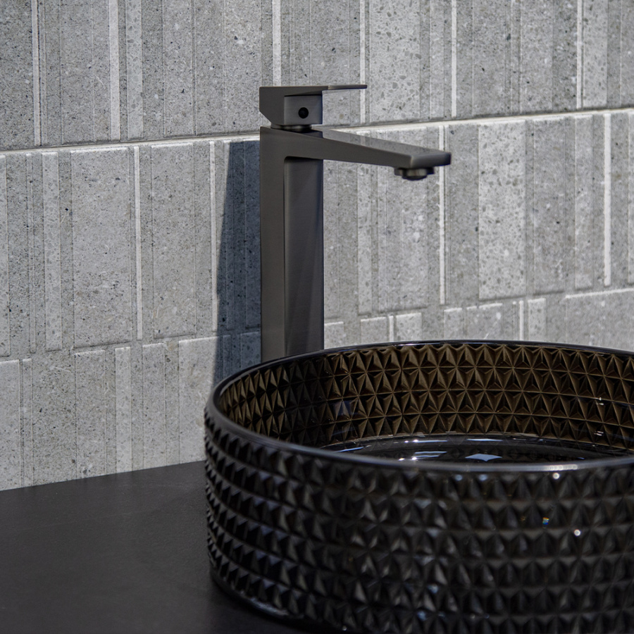 Смеситель для раковины AVS New Cube высокий, оружейная сталь Смеситель для раковины AVS New Cube высокий, оружейная сталь