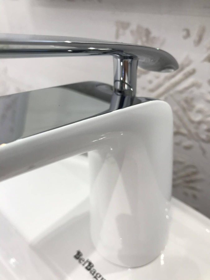 Смеситель для раковины Lemark Melange LM4906CW белый