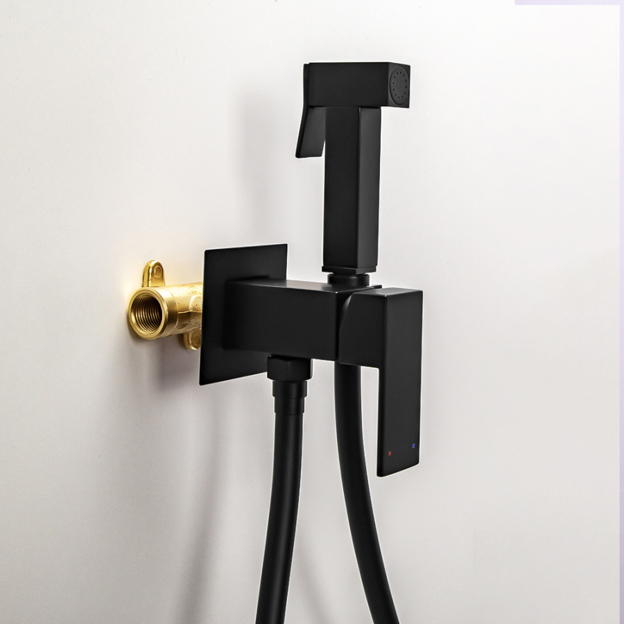 Гигиенический душ со смесителем AVS Cube черный матовый