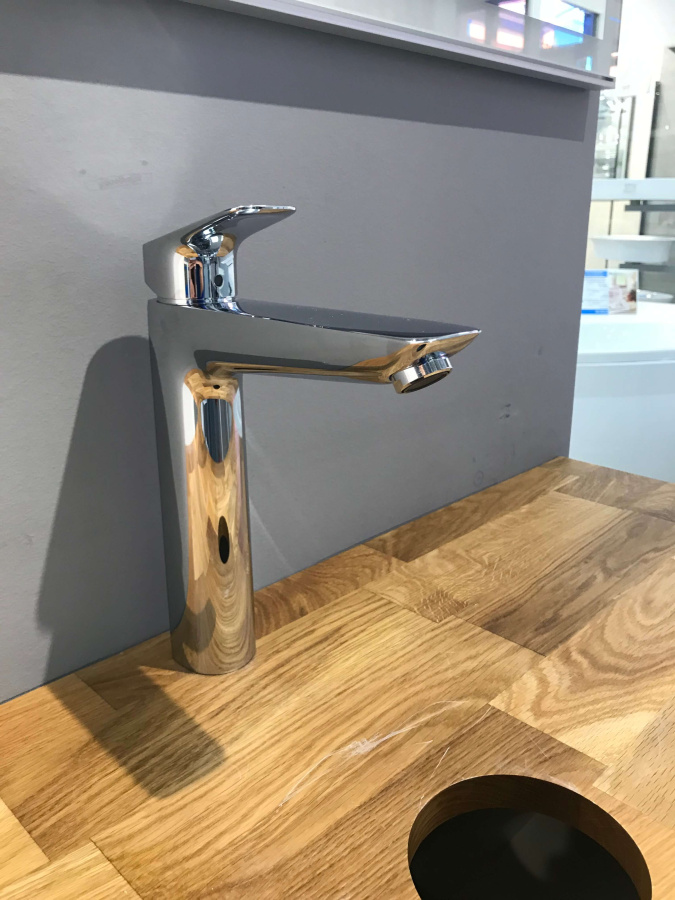 Смеситель для раковины Hansgrohe Logis 71090000 хром Смеситель для раковины Hansgrohe Logis 71090000 хром