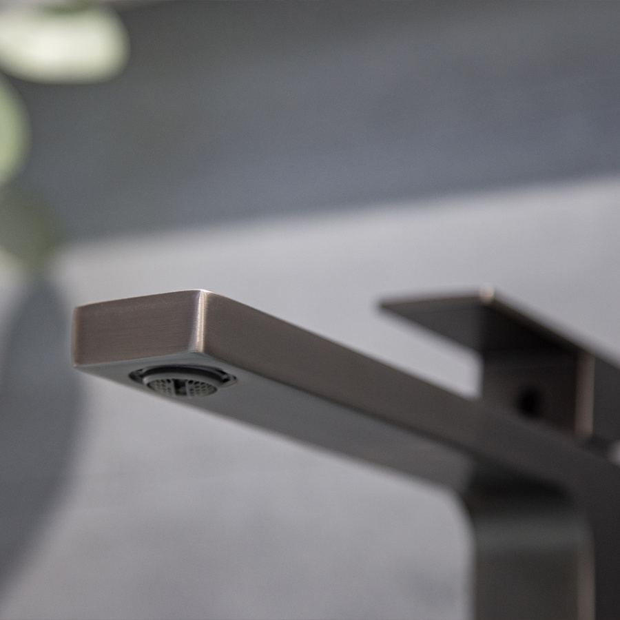 Смеситель для раковины AVS Cube высокий, оружейная сталь