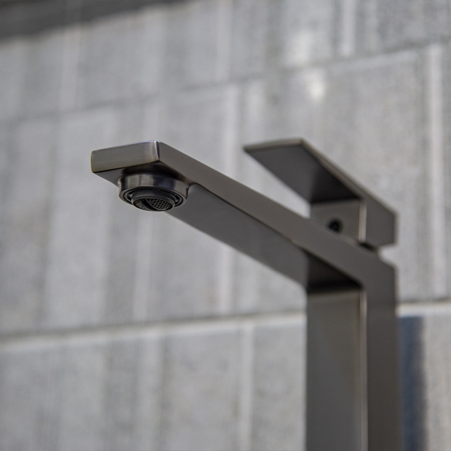 Смеситель для раковины AVS New Cube высокий, оружейная сталь Смеситель для раковины AVS New Cube высокий, оружейная сталь