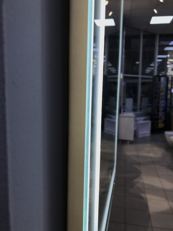 Зеркало с подсветкой AVS Отарио 40x70 см, антипар