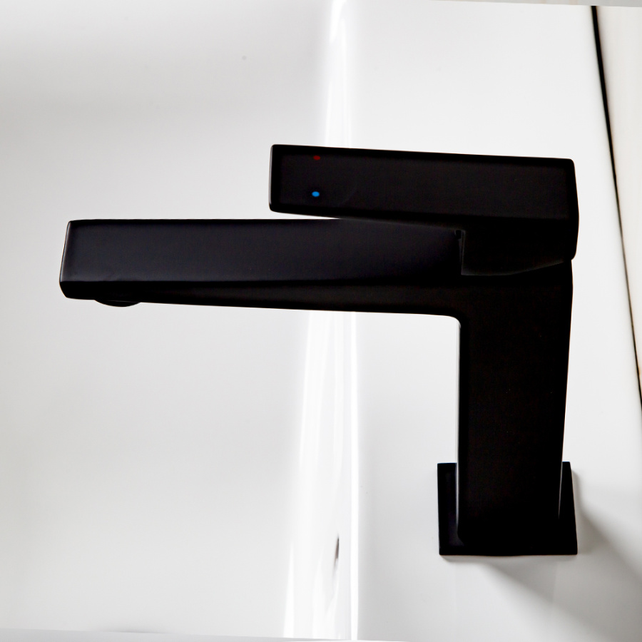 Смеситель для раковины AVS New Cube черный матовый