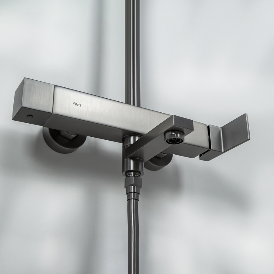 Душевая стойка AVS Cube оружейная сталь Душевая стойка AVS Cube оружейная сталь