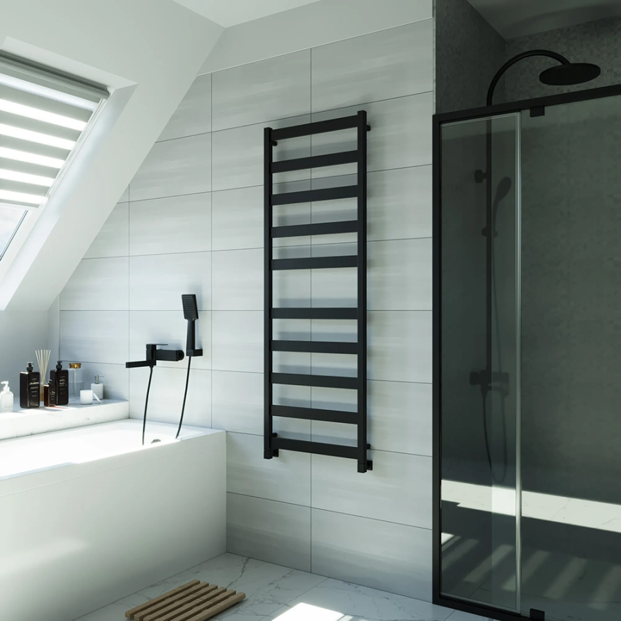 Полотенцесушитель водяной Grota Brezza 53x150 черный матовый