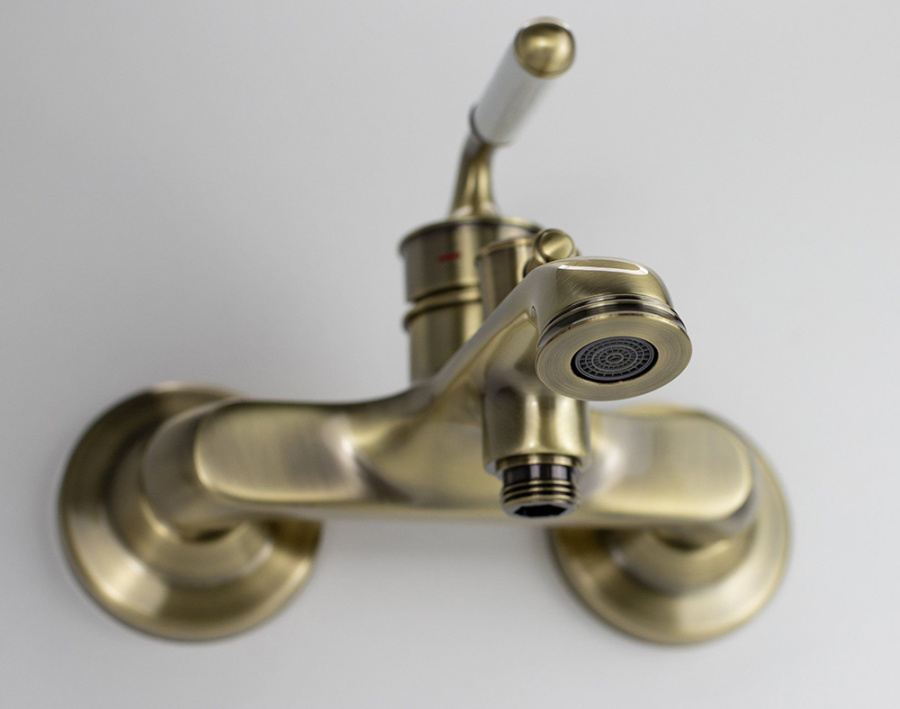 Смеситель для ванны с душем ESKO Prague PG 54 бронза