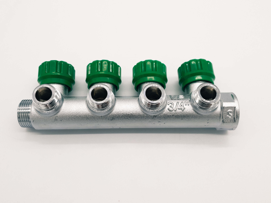 Коллектор регулировки с наружней резьбой на 4 выхода 1" *3/4" Valtec 560  Коллектор регулировки с наружней резьбой на 4 выхода 1" *3/4" Valtec 560