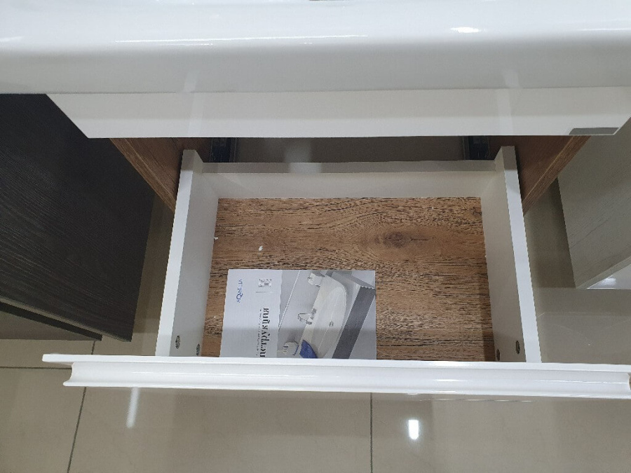 Тумба с раковиной Aqwella Smart SRT0105DB 50 белая Тумба с раковиной Aqwella Smart SRT0105DB 50 белая