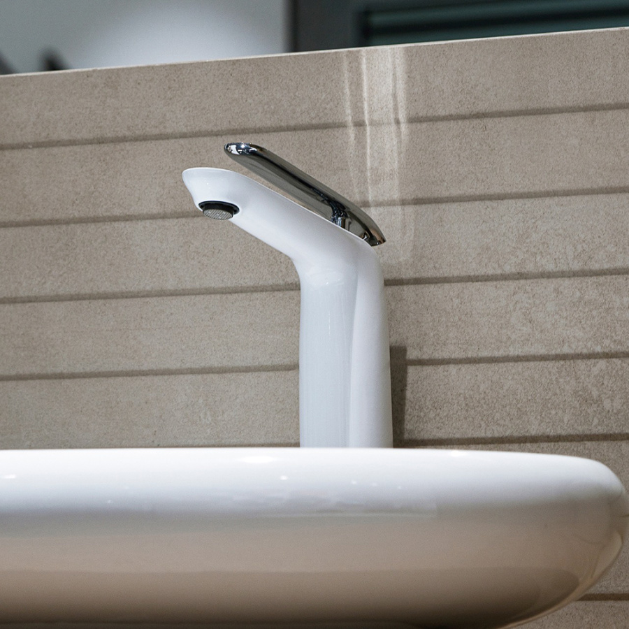 Смеситель для раковины Lemark Melange LM4909CW белый