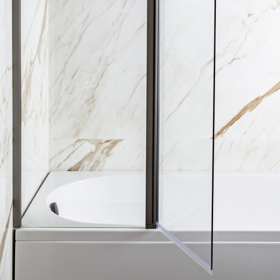 Шторка на ванну AVS Асти Дуо 100 см левая профиль оружейная сталь, прозрачное стекло Шторка на ванну AVS Асти Дуо 100 см левая профиль оружейная сталь, прозрачное стекло