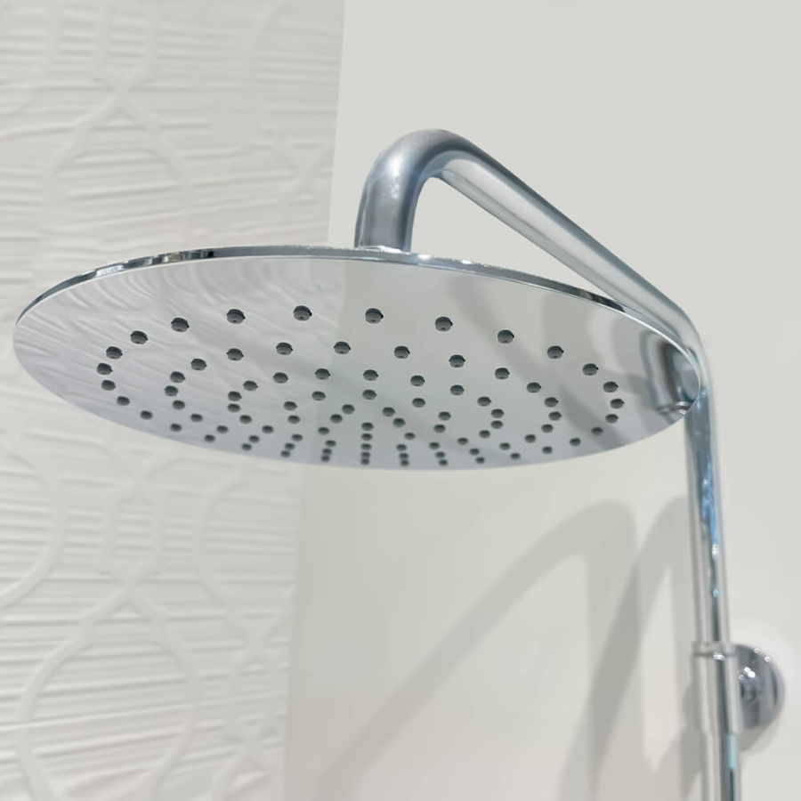 Душевая стойка с изливом AVS Pluvia хром Душевая стойка с изливом AVS Pluvia хром