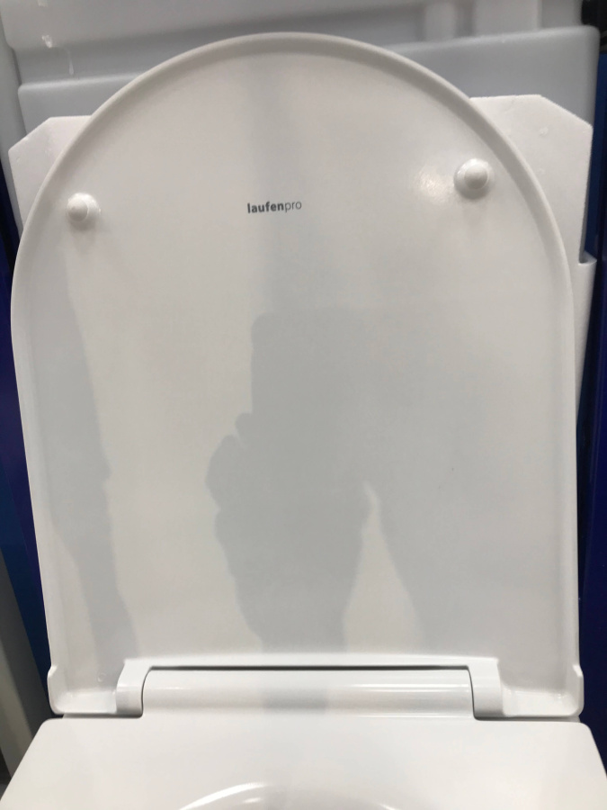 Крышка-сиденье Laufen Pro New 8.9896.6.000.000.1 с микролифтом