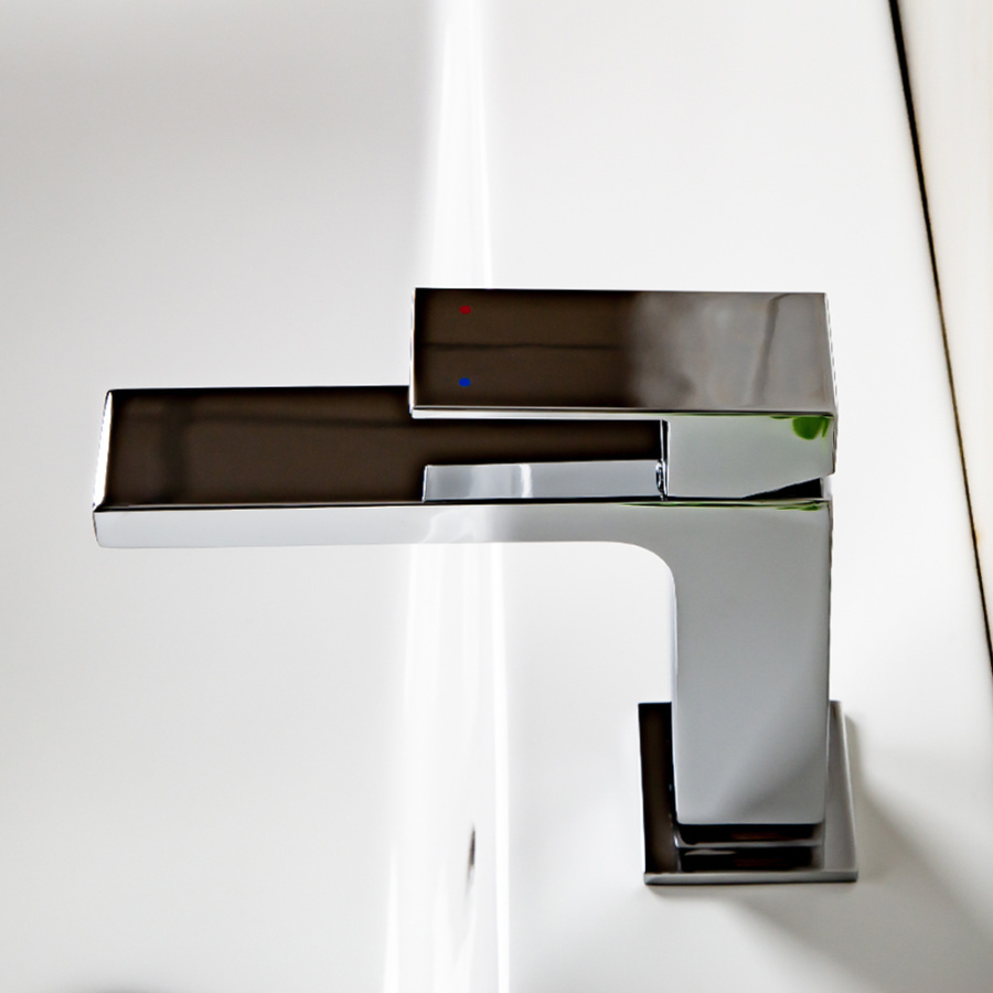 Смеситель для раковины AVS Cube хром