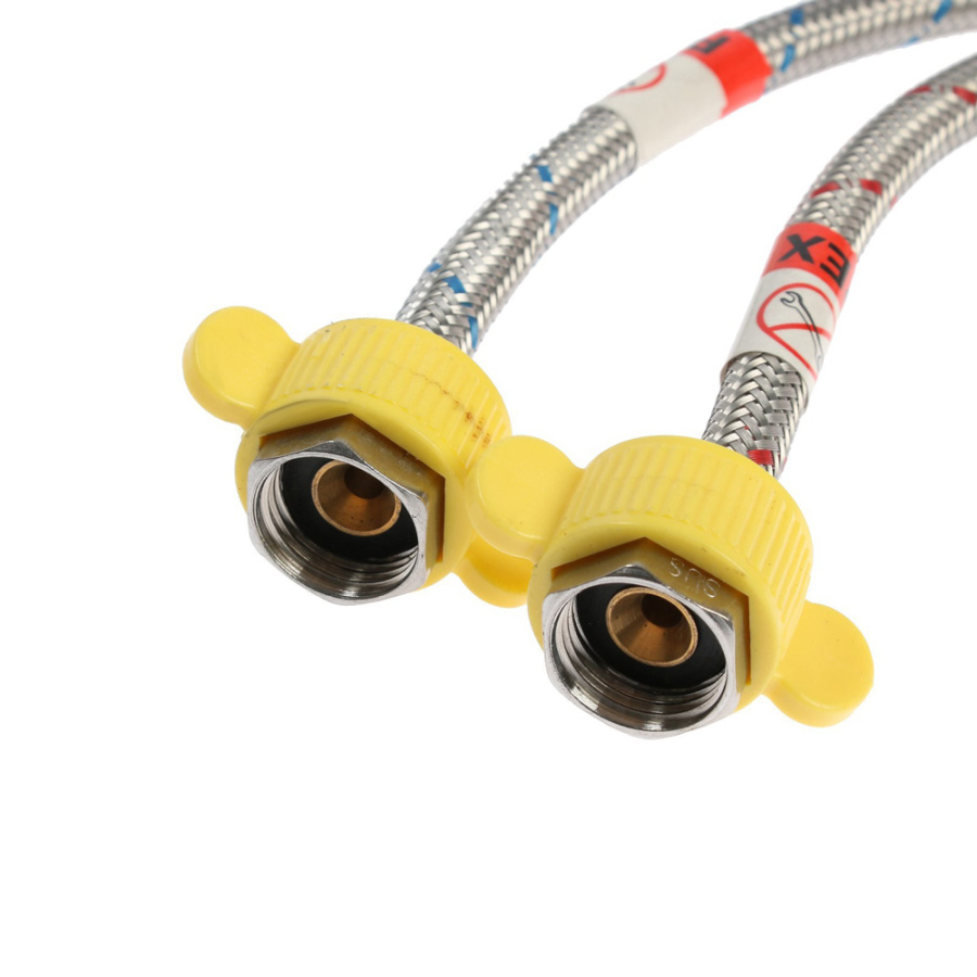 Смеситель для раковины Accoona A9016C античная бронза Смеситель для раковины Accoona A9016C античная бронза