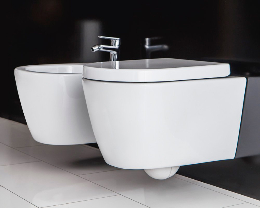Унитаз подвесной BelBagno Marino BB105CHR+BB105SC безободковый, белый Унитаз подвесной BelBagno Marino BB105CHR+BB105SC безободковый, белый