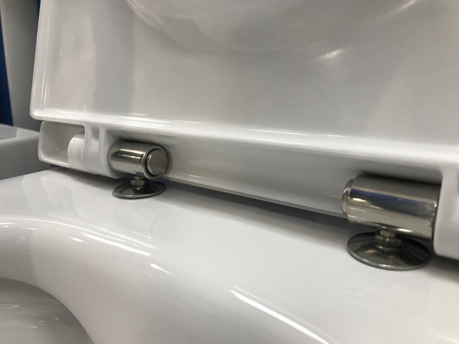 Крышка-сиденье Laufen Pro New 8.9896.6.000.000.1 с микролифтом