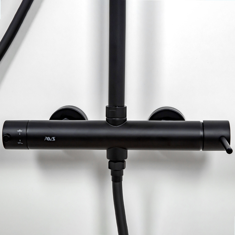 Душевая стойка AVS Slimmer 811-151-MB черный матовый Душевая стойка AVS Slimmer 811-151-MB черный матовый