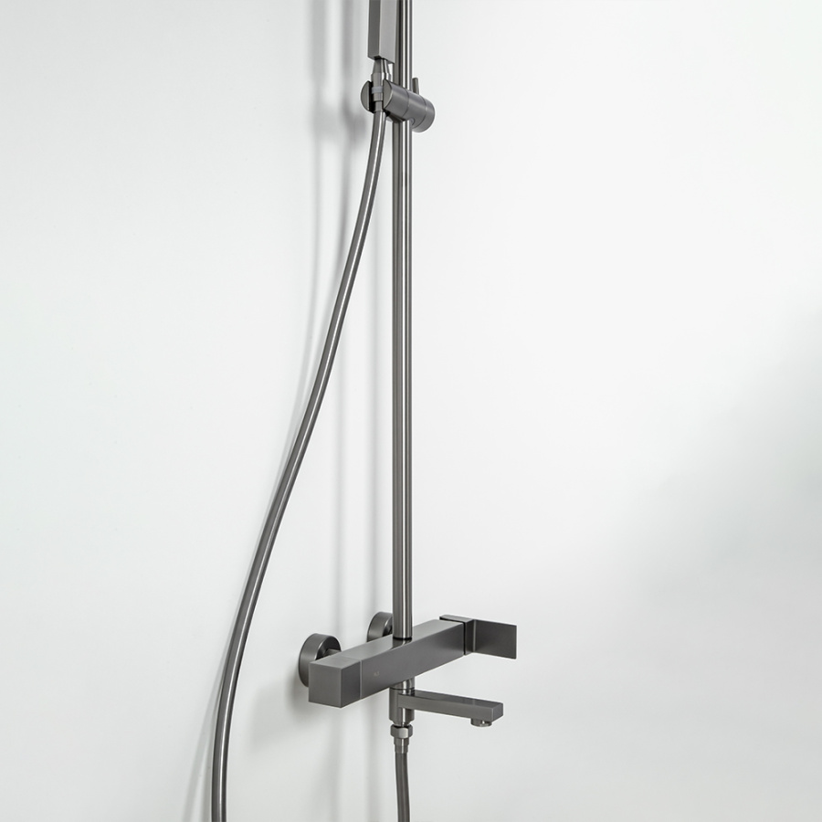 Душевая стойка AVS Cube оружейная сталь Душевая стойка AVS Cube оружейная сталь