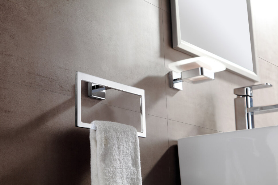 Полотенцедержатель Langberger Ledro 21838A хром Полотенцедержатель Langberger Ledro 21838A хром