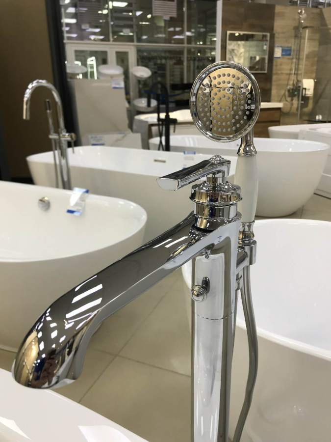 Смеситель для ванны с душем Cezares Liberty LIBERTY-F-VDP-01 напольный, хром