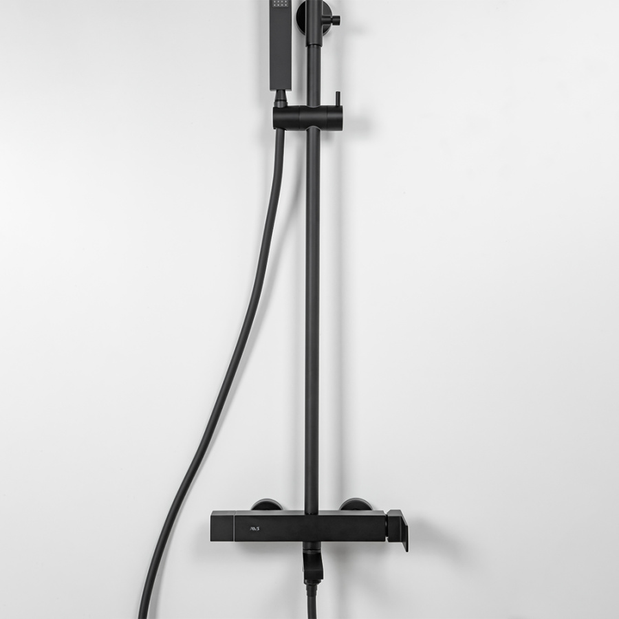 Душевая стойка AVS Cube 811-222-MB черный матовый Душевая стойка AVS Cube 811-222-MB черный матовый