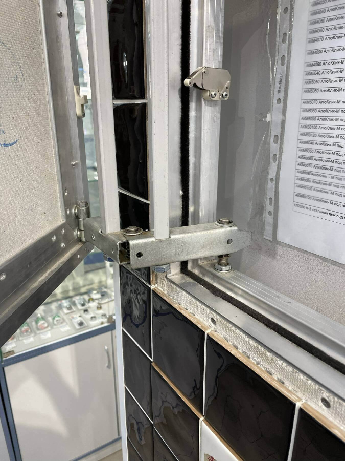 Люк под плитку 600х800 Алюклик-М Revizor АКМ6080 Люк под плитку 600х800 Алюклик-М Revizor АКМ6080