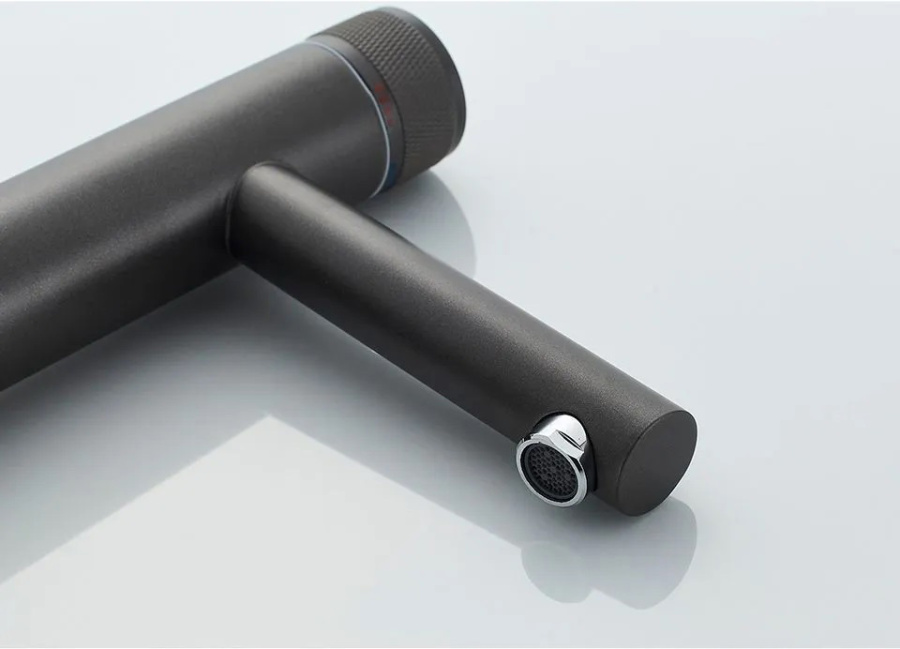 Смеситель для раковины Accoona A90121F черный