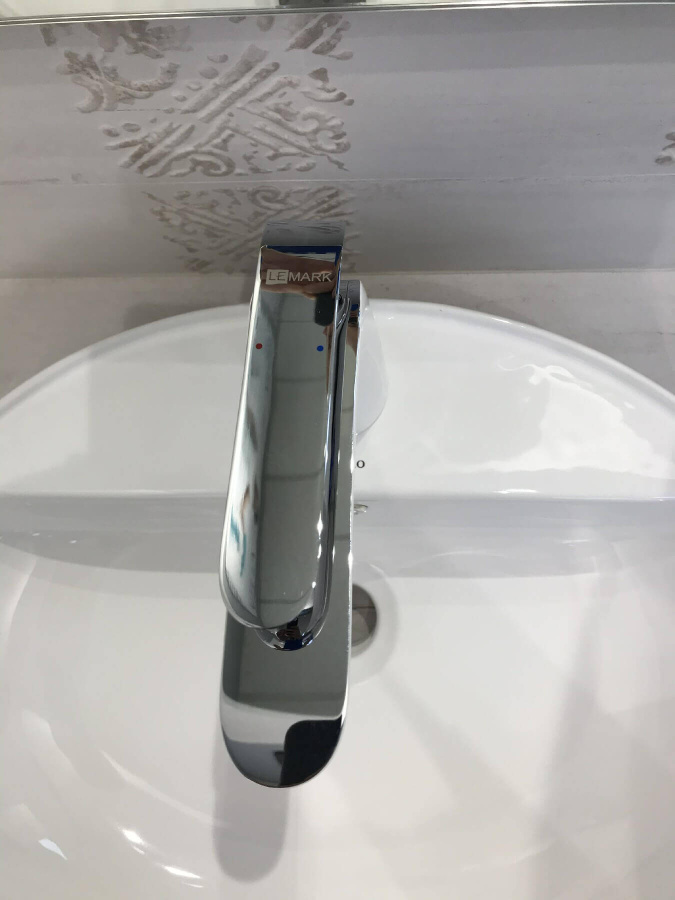 Смеситель для раковины Lemark Melange LM4906CW белый